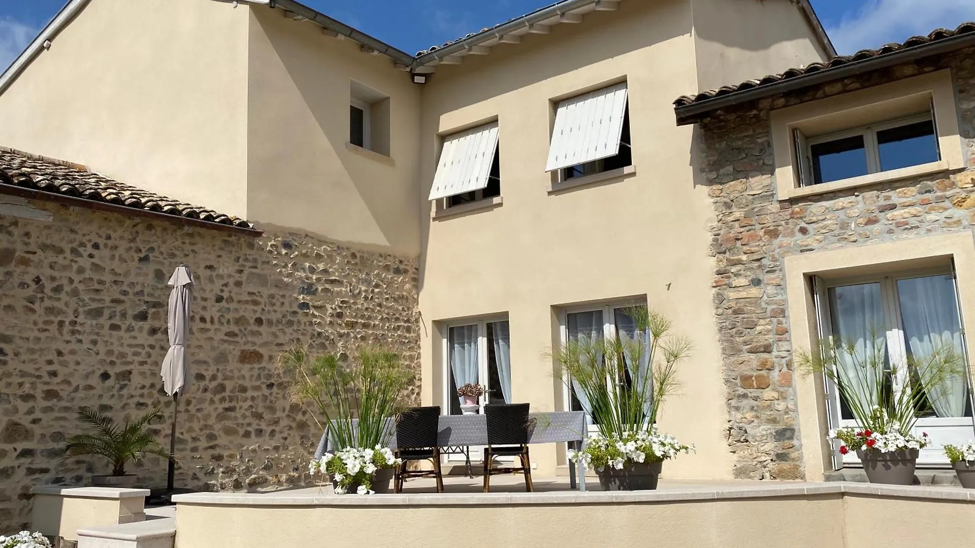 Bed & Breakfast Chambres D'Hotes L'Escale Emeringes