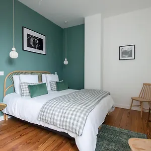 https://maison-triton-et-porcelaine.inbrittany.com